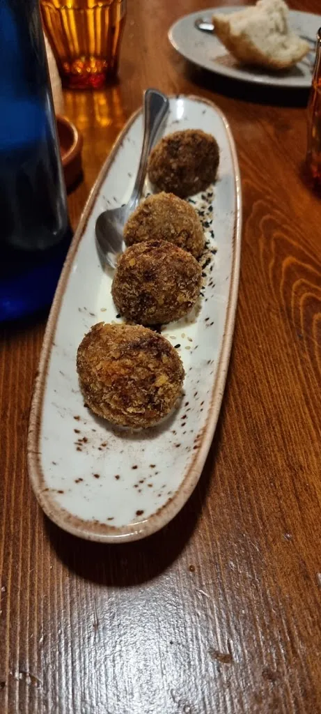 Miguel_La Ruca_Bustarviejo_review