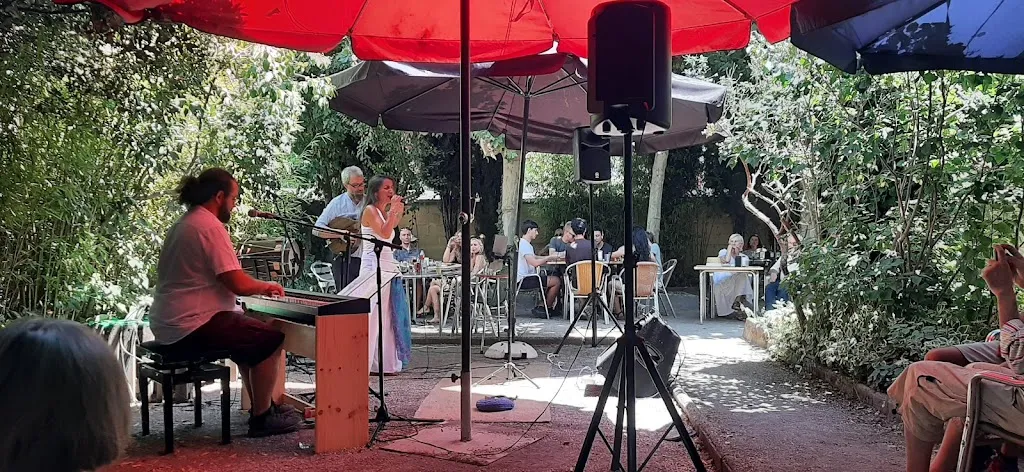 Cervecería Bailandera restaurant in Bustarviejo