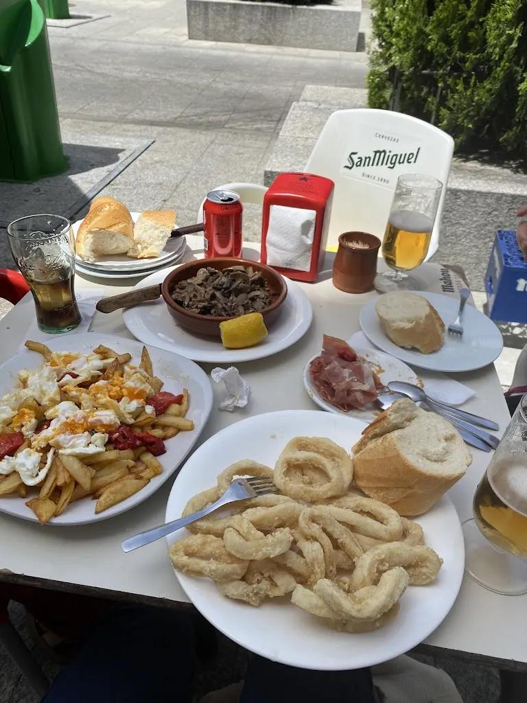 Menu_Bar Mariano_Cadalso de los Vidrios_image_7