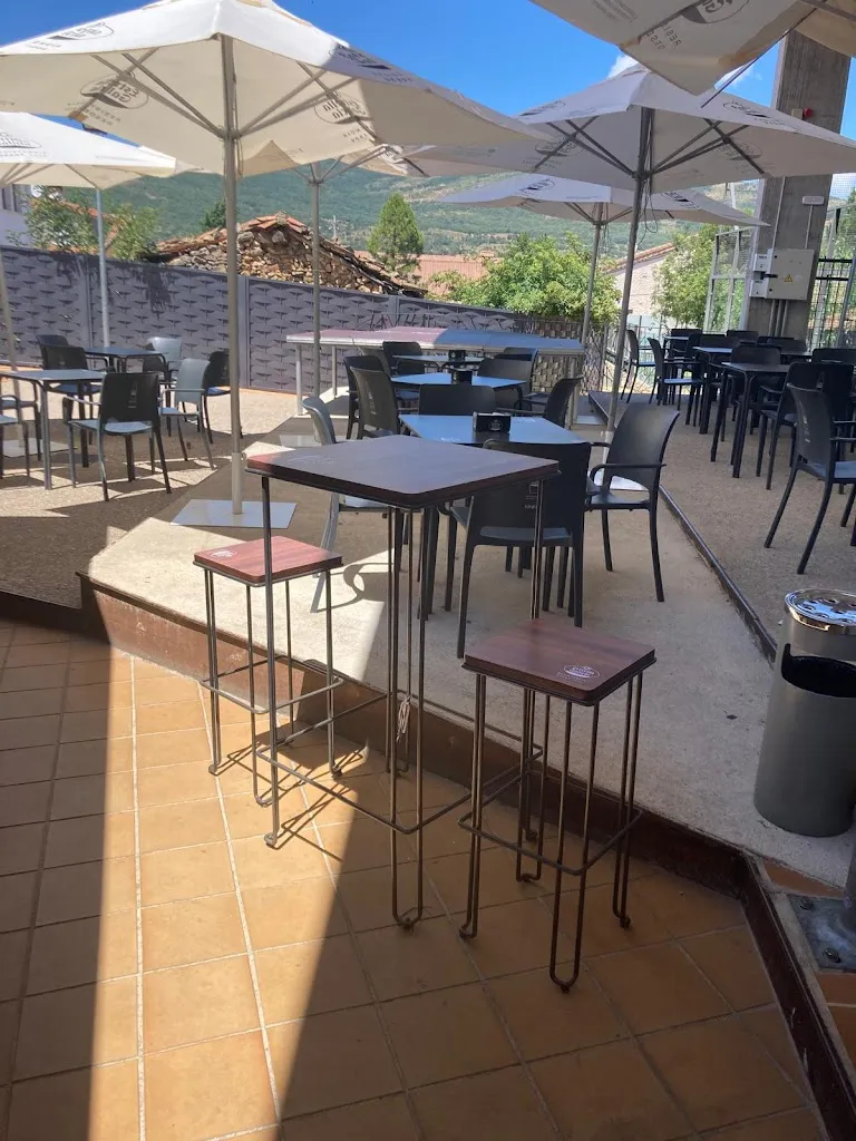 El chiringuito de Canencia restaurant in Canencia