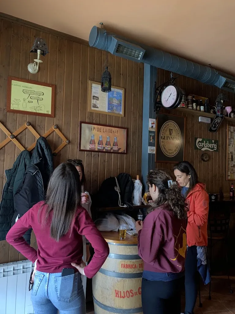 Claudia Perez_La borrachería_Canencia_review