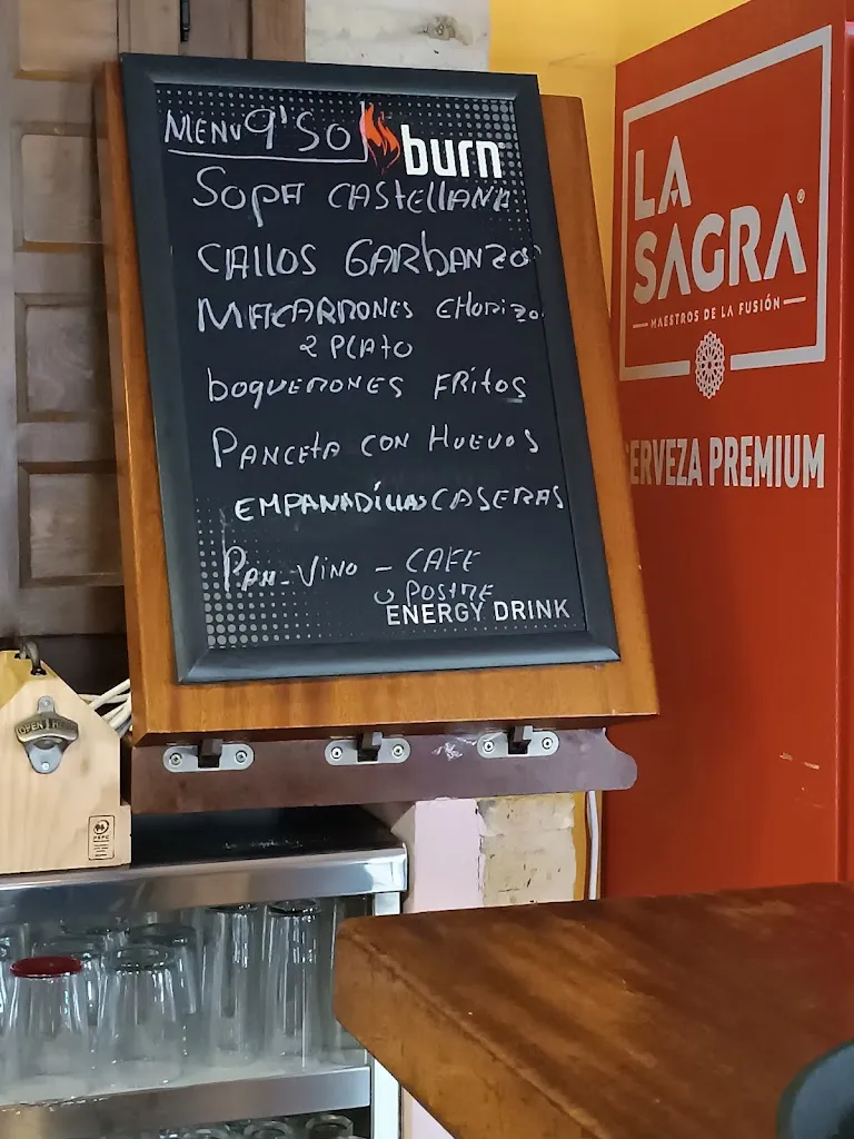 Menu_Cafetería la Bruja Motera_Casarrubuelos_image_1