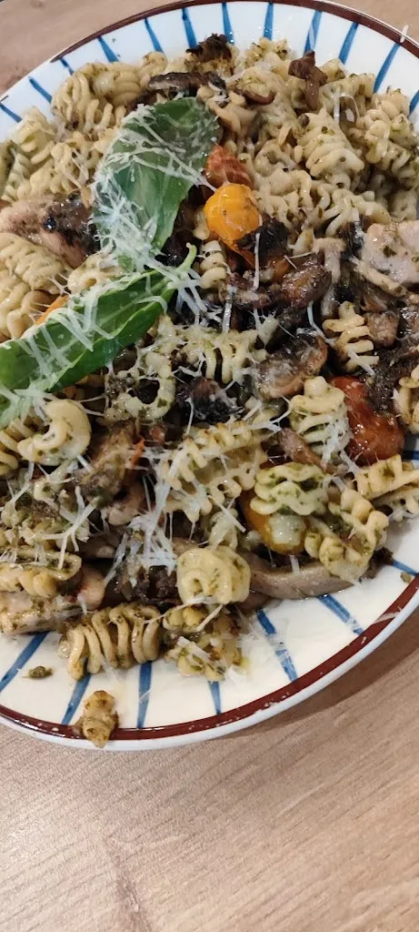 Johanna Rodríguez_Vezzo_Arroyomolinos_review