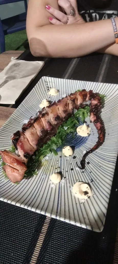 Pedro Campos_Raizes arroyomolinos_Arroyomolinos_review