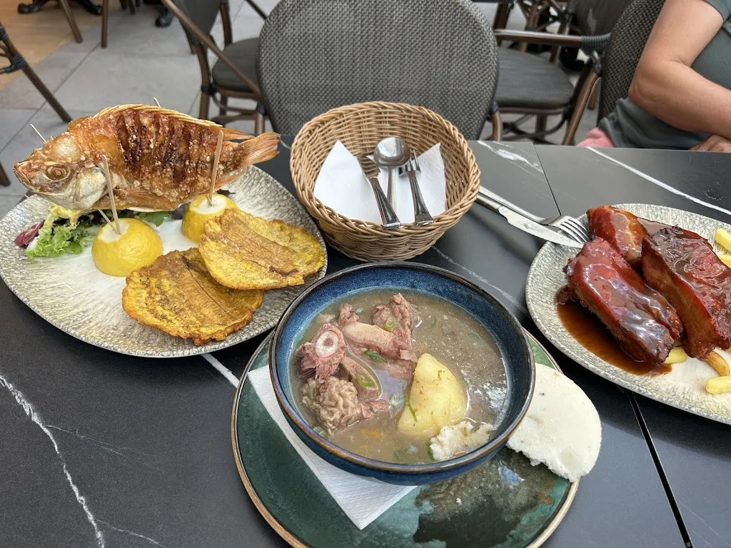 Anyi_Josepan Xanadú_Arroyomolinos_recensione