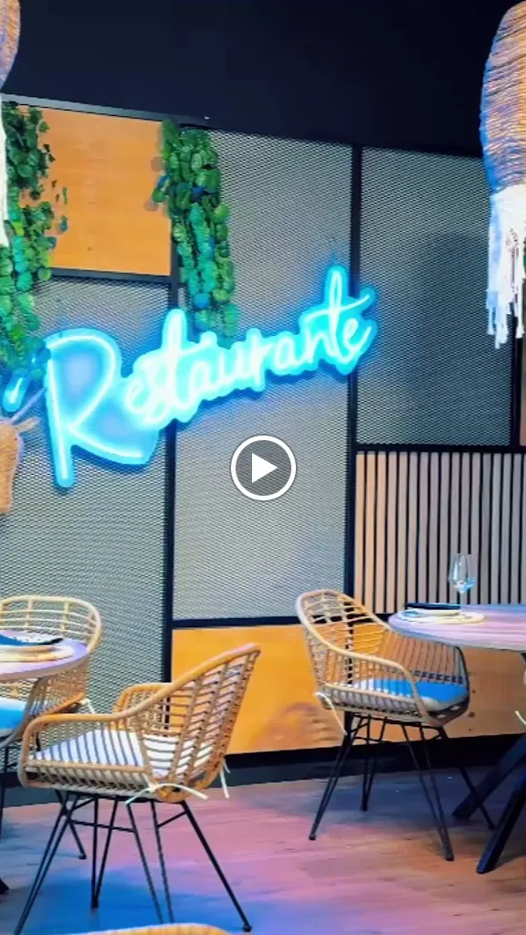 Restaurante La Divina más Ke Tapas_Arroyomolinos_slider_image_2