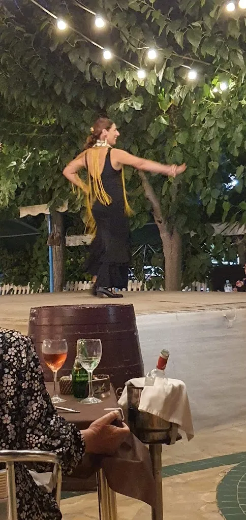 Robert Sunet_Restaurante La Herradura_Montesinos Los_recensione