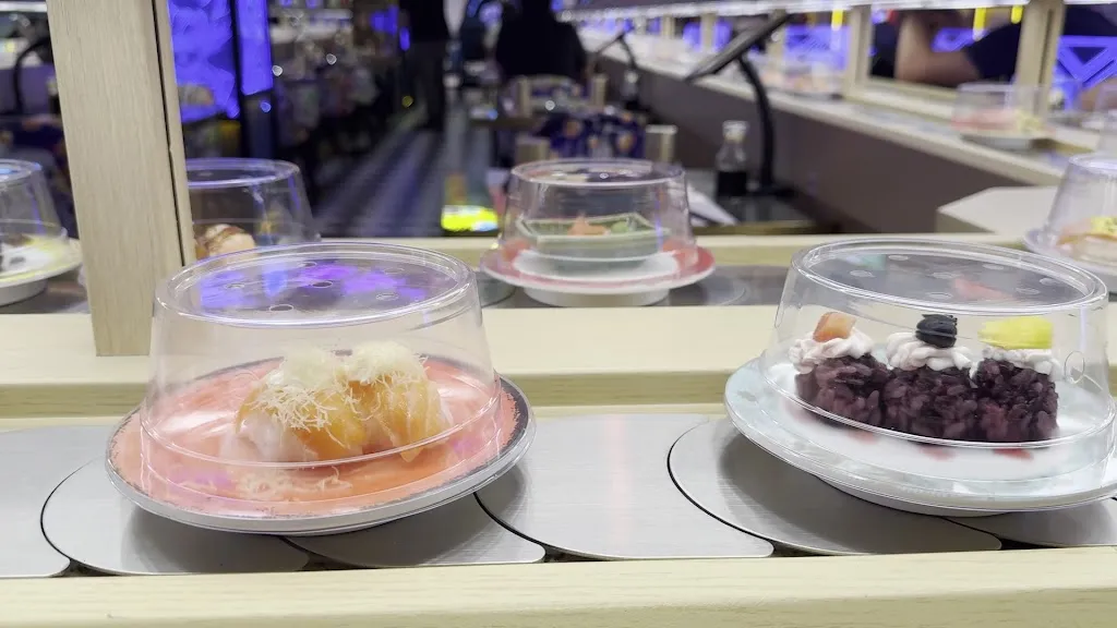 Sushitokyo Rotating sushi_Arroyomolinos_slider_image_2