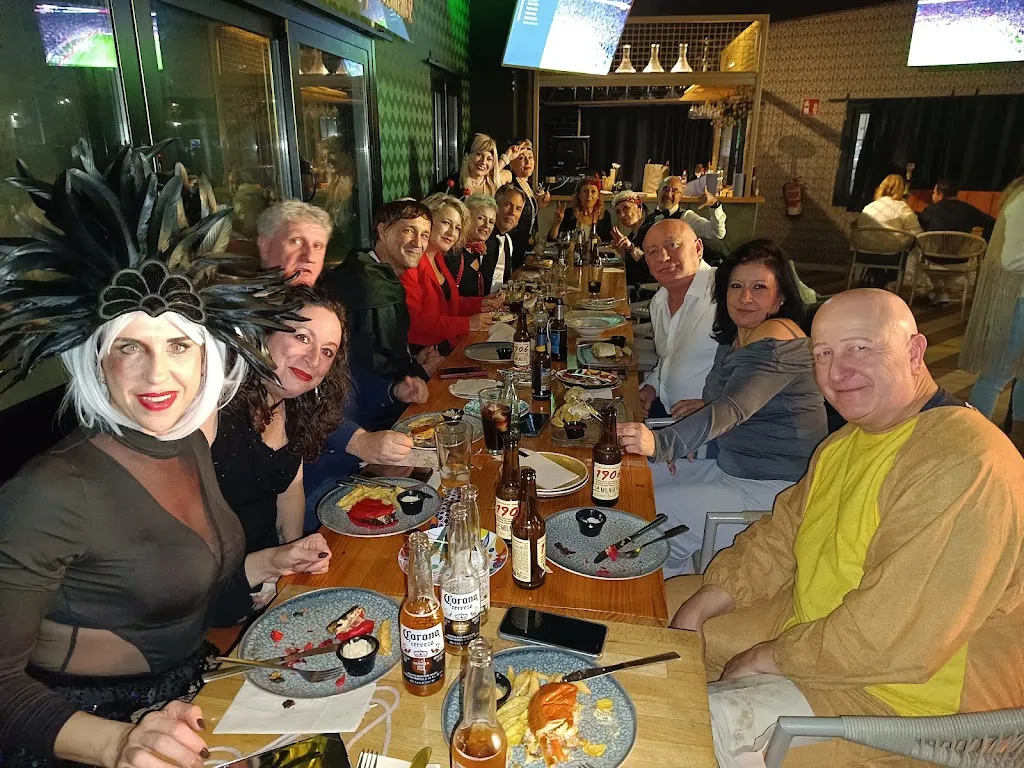 alberto sanchez de cruz_Sinvergüenza_Arroyomolinos_review