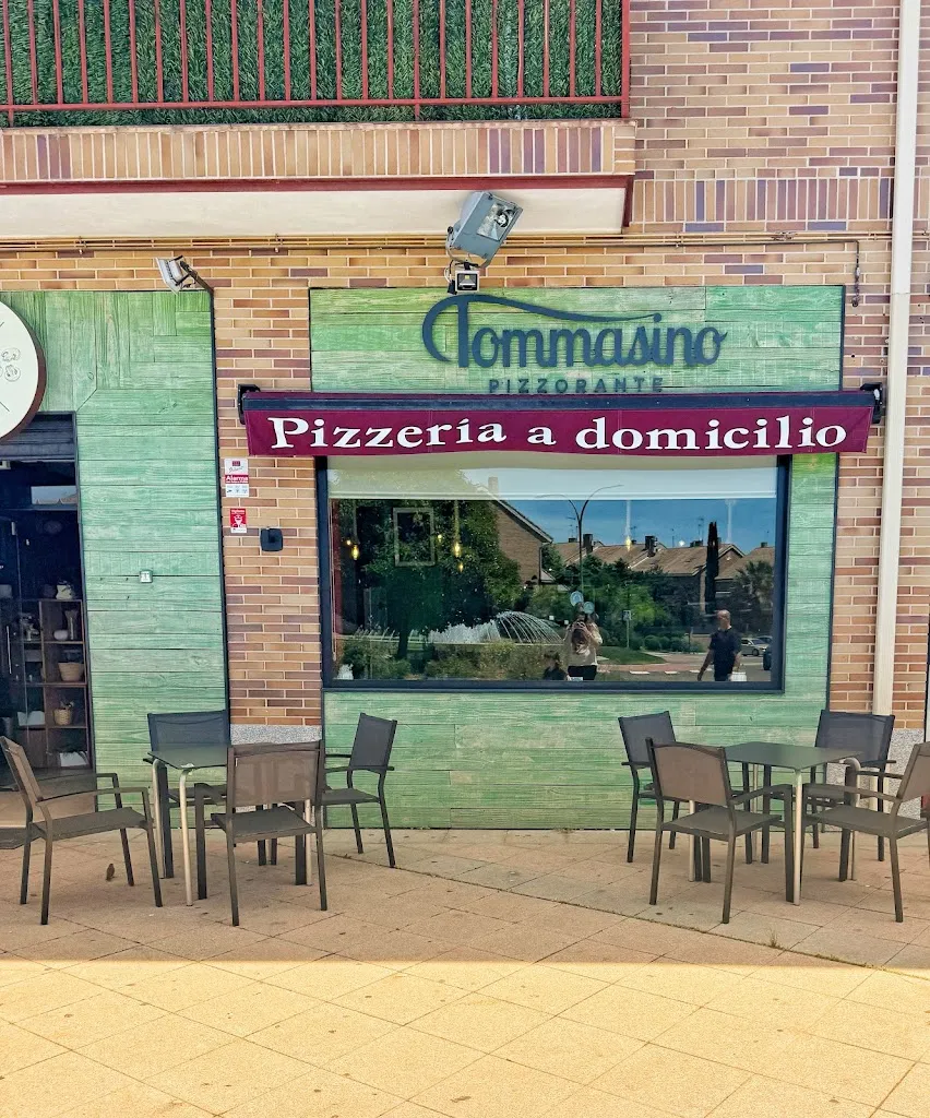 Guadalupe Palomino Sánchez_Tommasino Pizzorante_Arroyomolinos_review