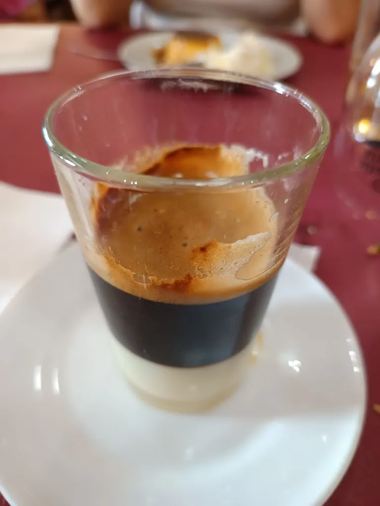 Menu_Bar Avenida_Cenicientos_image_6