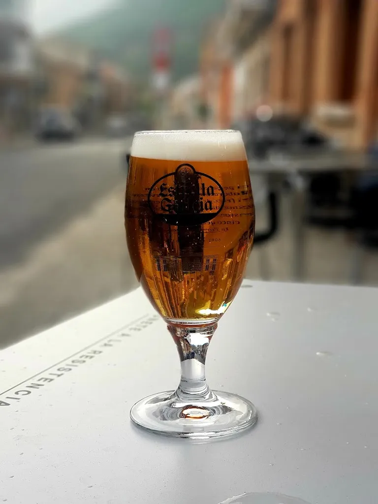 Menu_Bar Avenida_Cenicientos_image_8