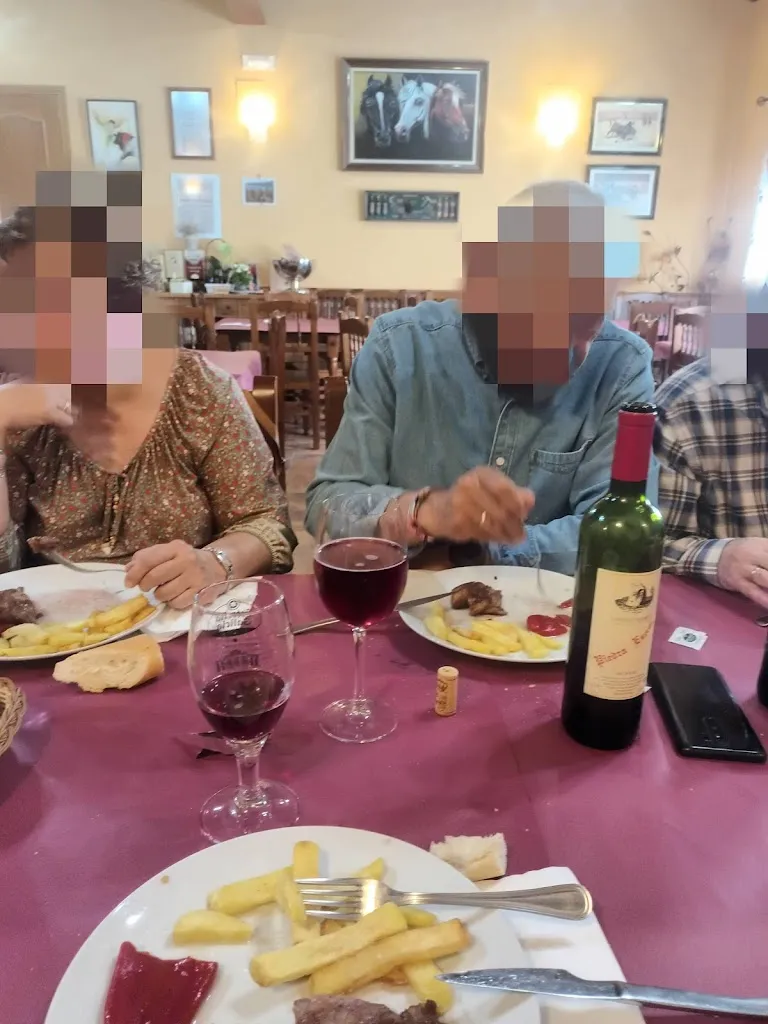 Luis Perez_Bar Avenida_Cenicientos_review