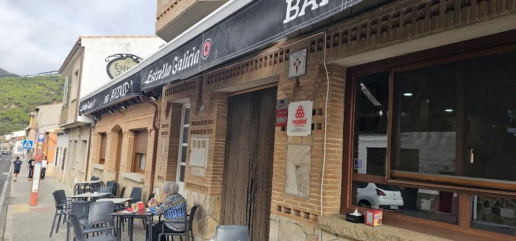 Bar Avenida restaurant in Cenicientos