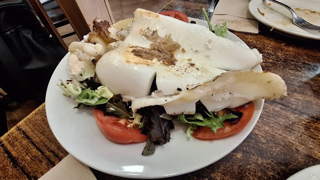 Bar Avenida_Cenicientos_slider_image_2