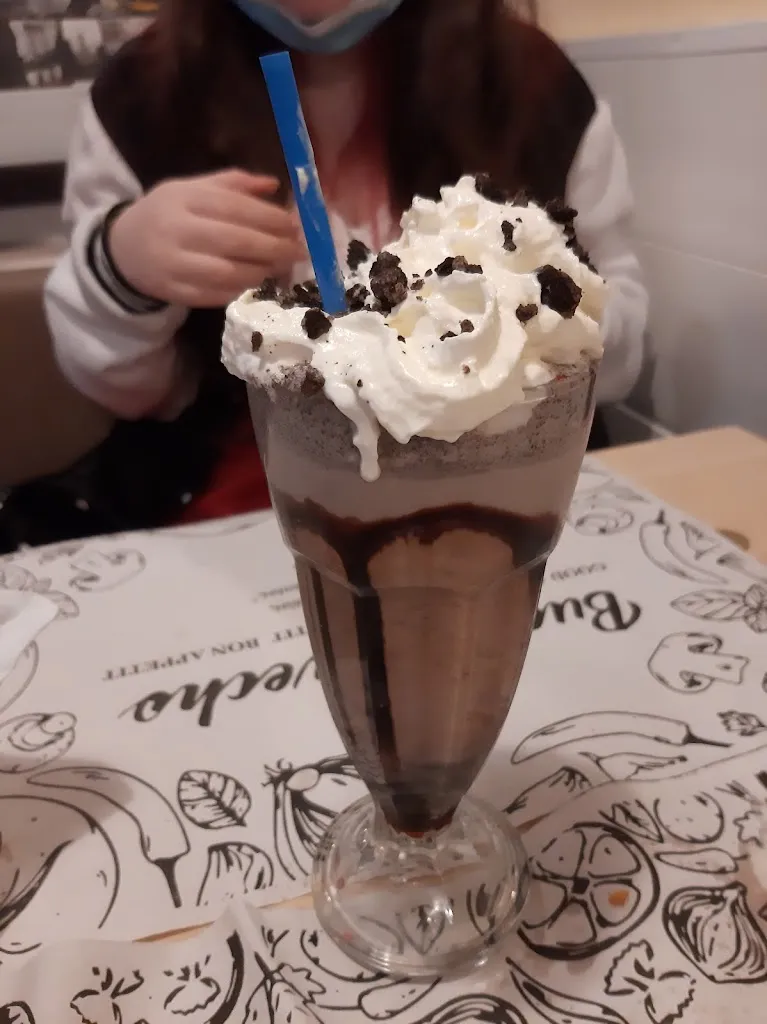 Juan Carlos Romano Bajo_Burger las vegas_Cenicientos_review