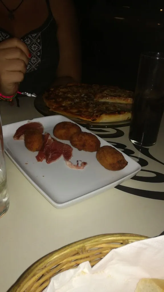 Menu_Bar de copas Saavedra ._Cenicientos_image_5