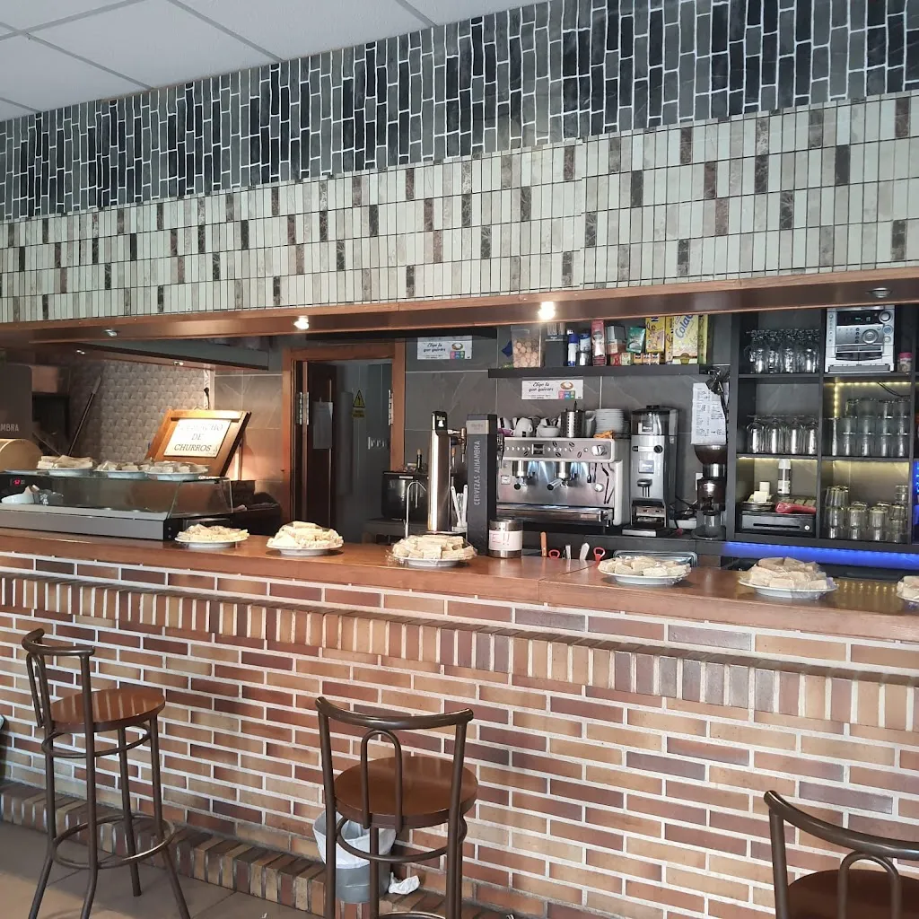 Blue_Bar Carlitos_Cenicientos_review