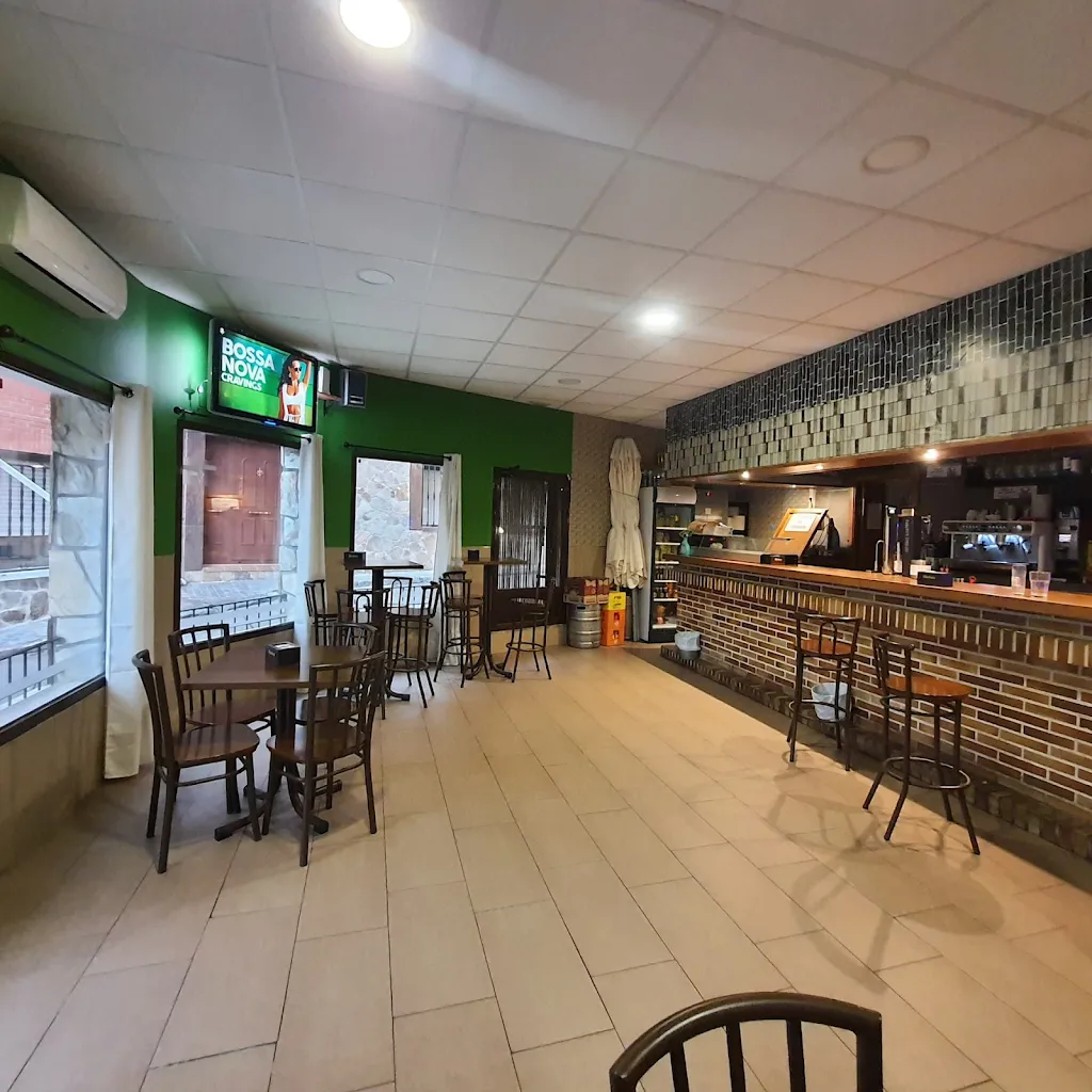 Bar Carlitos ristorante a Cenicientos