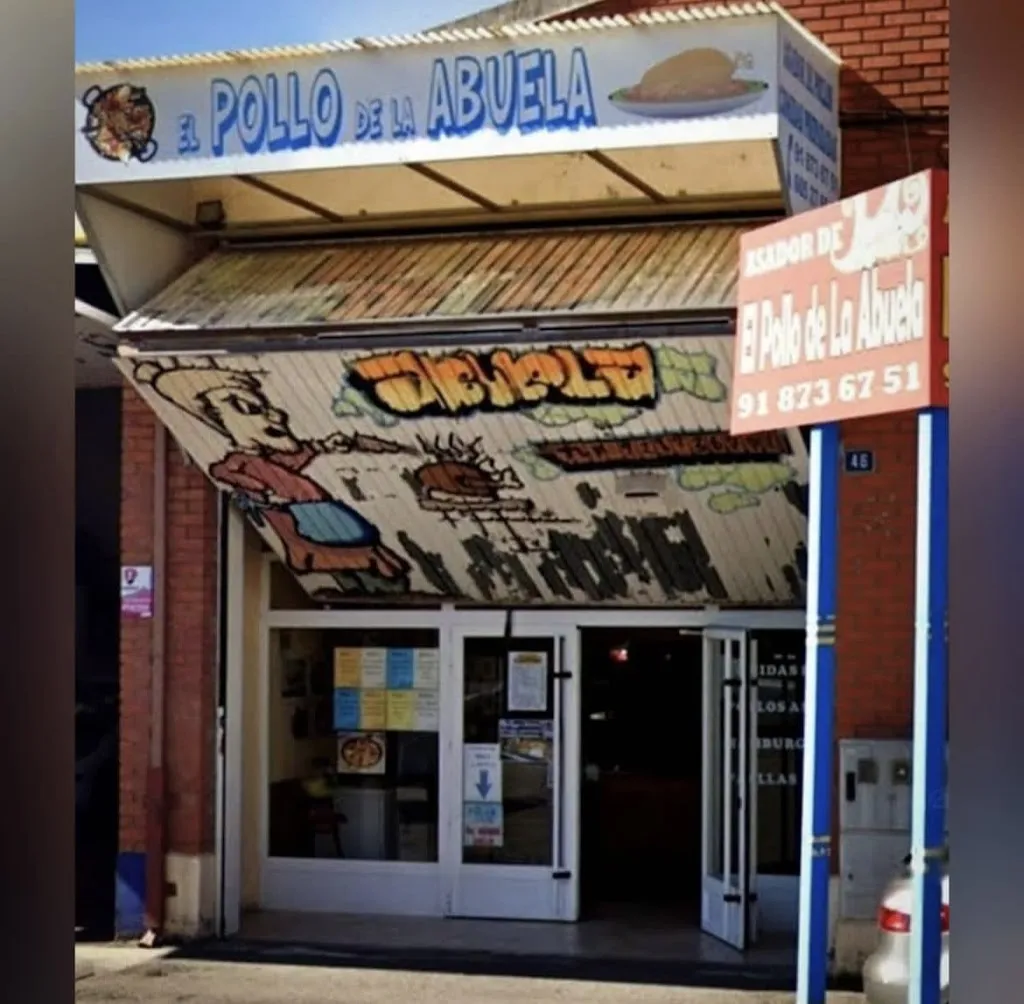 El Pollo De La Abuela restaurant in Campo Real