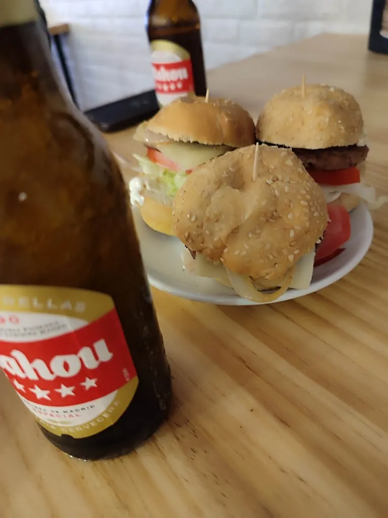 Francisco Cabañas_Quédate bar restaurante_Chapinería_review