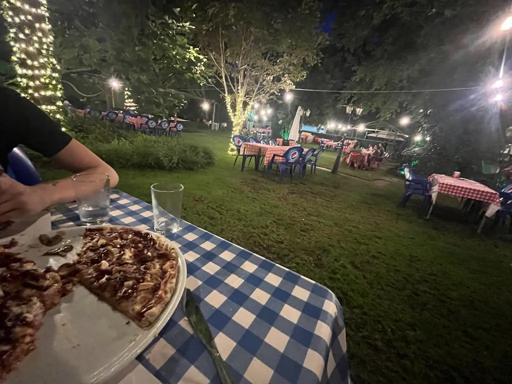 Karina Navarro v._Pizzeria El Jardin De Palacio_Chapinería_review