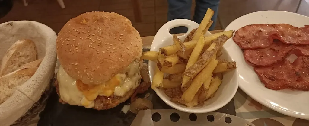 Menu_Bar El Reventón_Collado Mediano_image_6