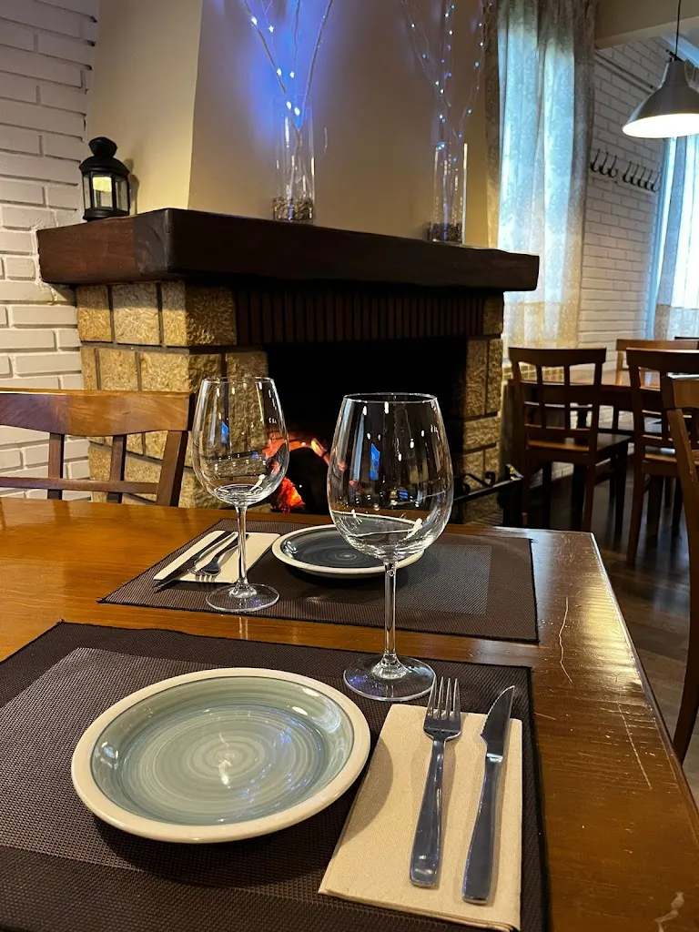 Restaurante La Frontera Cobeña_Cobeña_slider_image_1