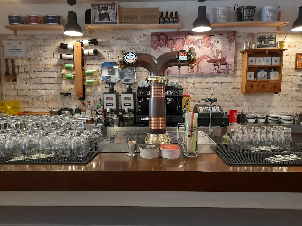 La Plaza Denoli_Cobeña_slider_image_3