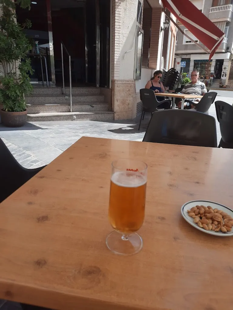 Menu_Bar La Esquina_Montesinos Los_image_5