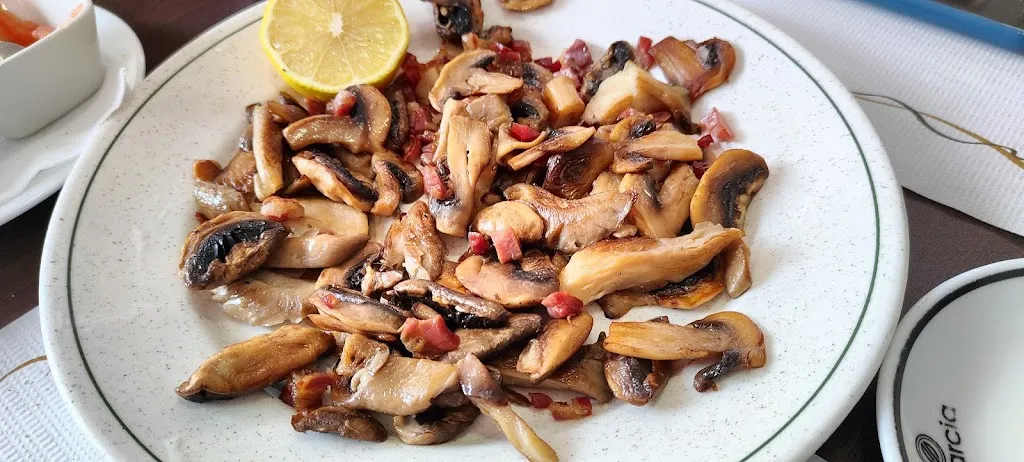 Menu_Bar La Esquina_Montesinos Los_image_6