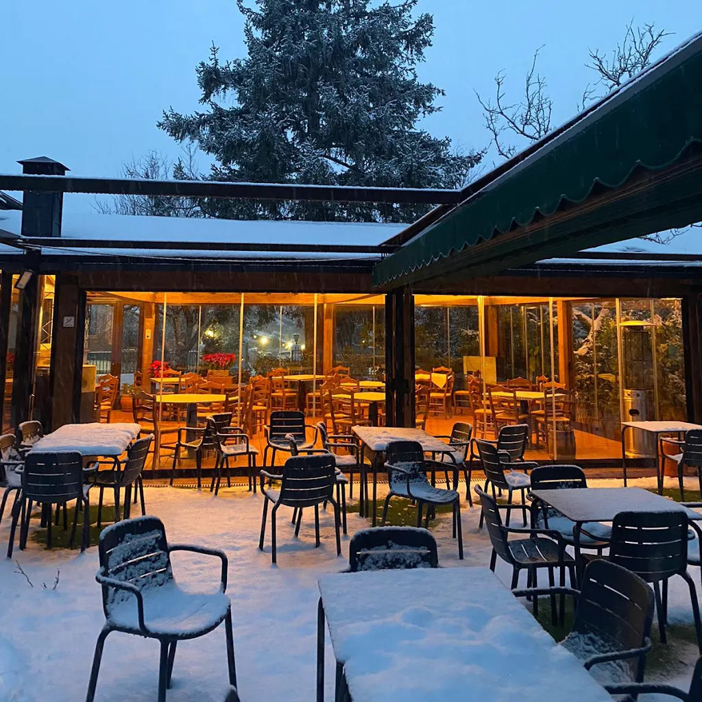 LOS SARMIENTOS DE GÓMEZ - Restaurante en Cercedilla restaurant in Cercedilla