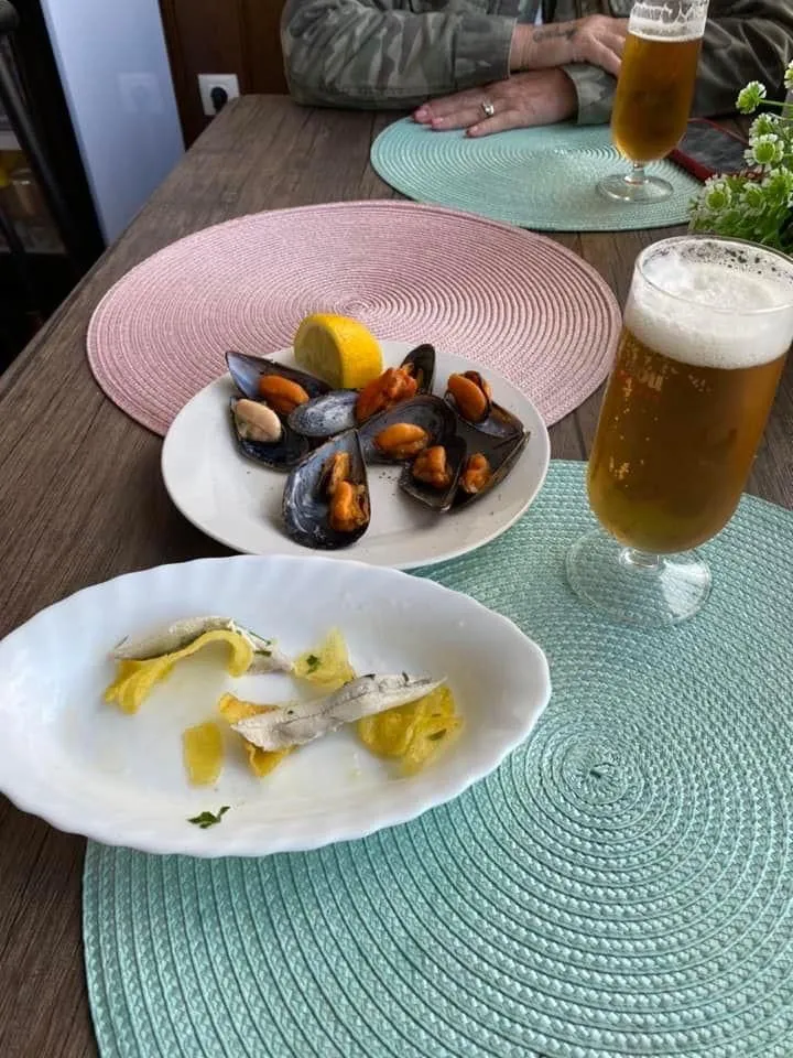 Menu_Los Amigos Cafeteria_Montesinos Los_image_3