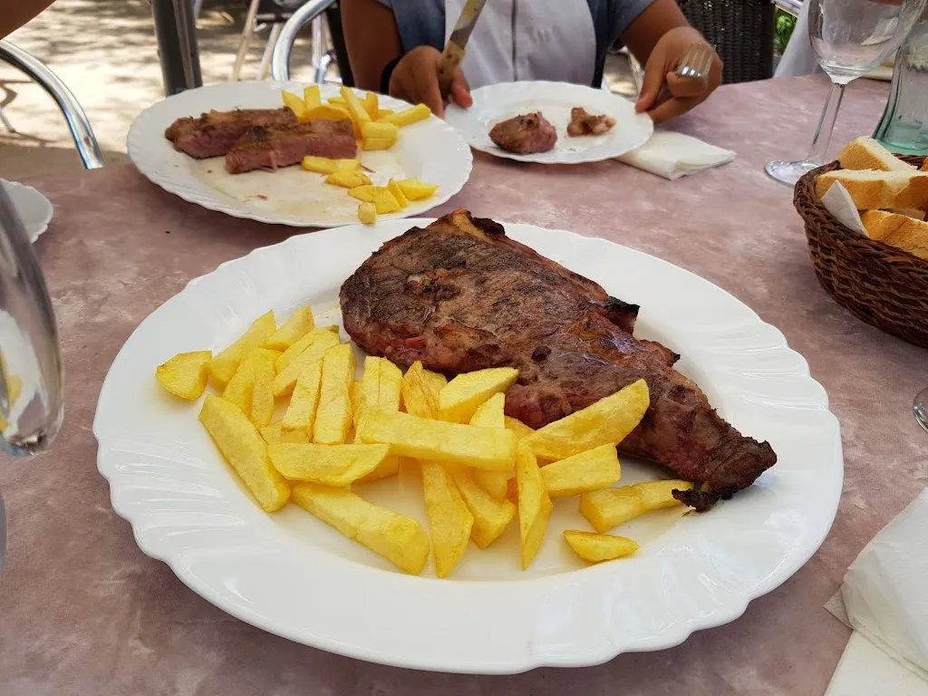 Bodegas Manchegas Casa Pepa_Cercedilla_slider_image_2