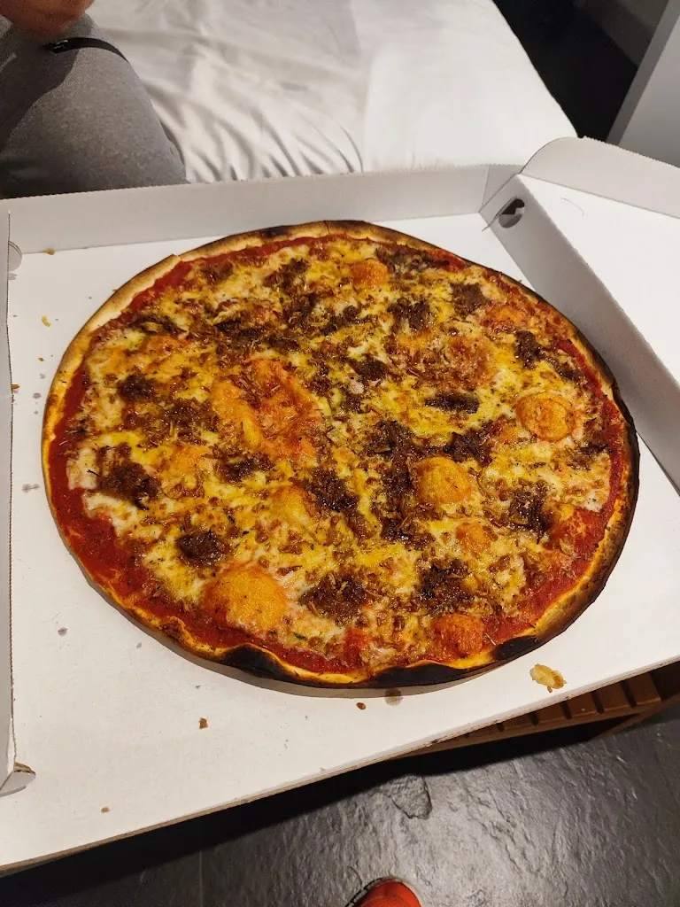 Vicente Medero_Promizza_Cercedilla_review