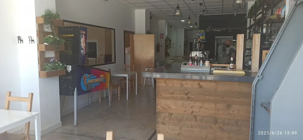 Bar El Marcapáginas restaurant in Montesinos Los