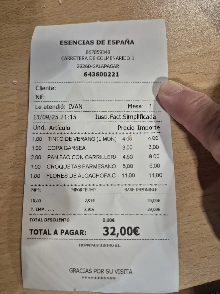 Sherri Landaluce_ESENCIAS DE ESPAÑA GALAPAGAR_Colmenarejo_recensione