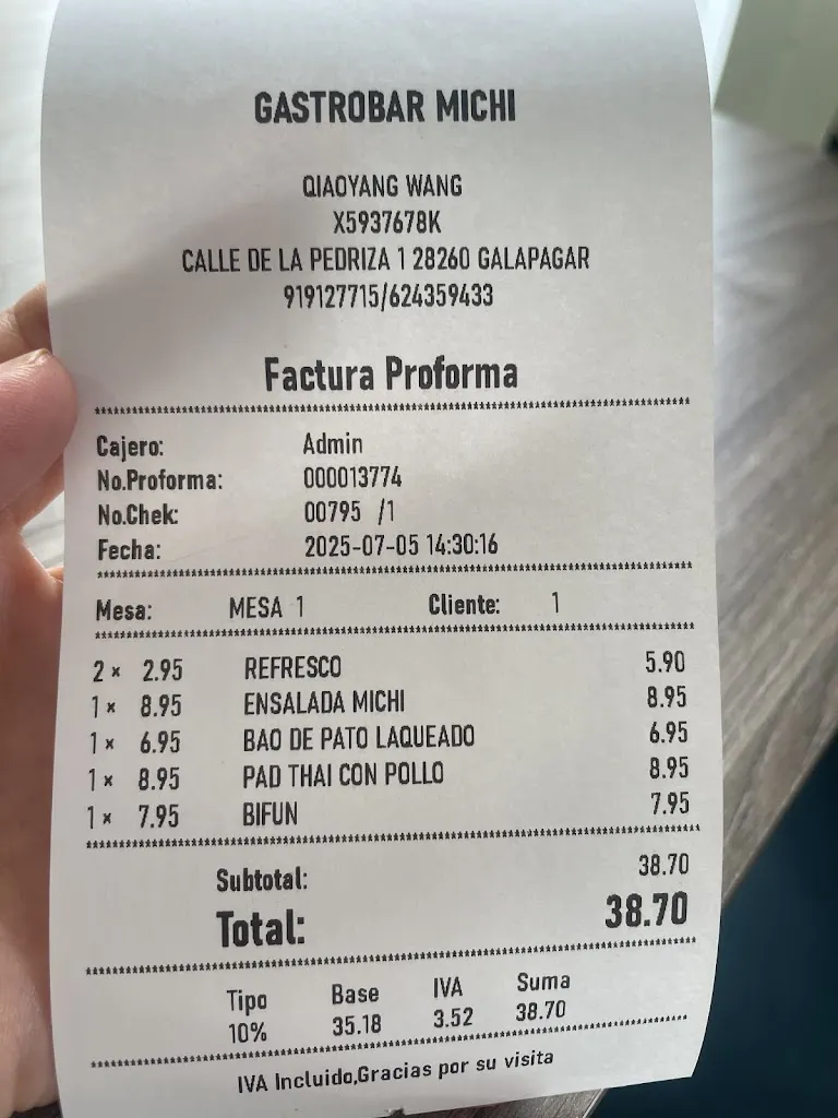 María Moya_Gastrobar MICHI_Colmenarejo_review