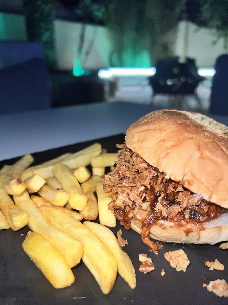 Evil Eye Lounge_Cubas de la Sagra_slider_image_3