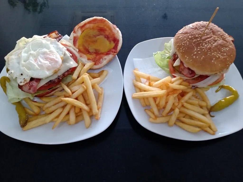 Menu_Cafeteria y Heladeria Centro_Montesinos Los_image_8