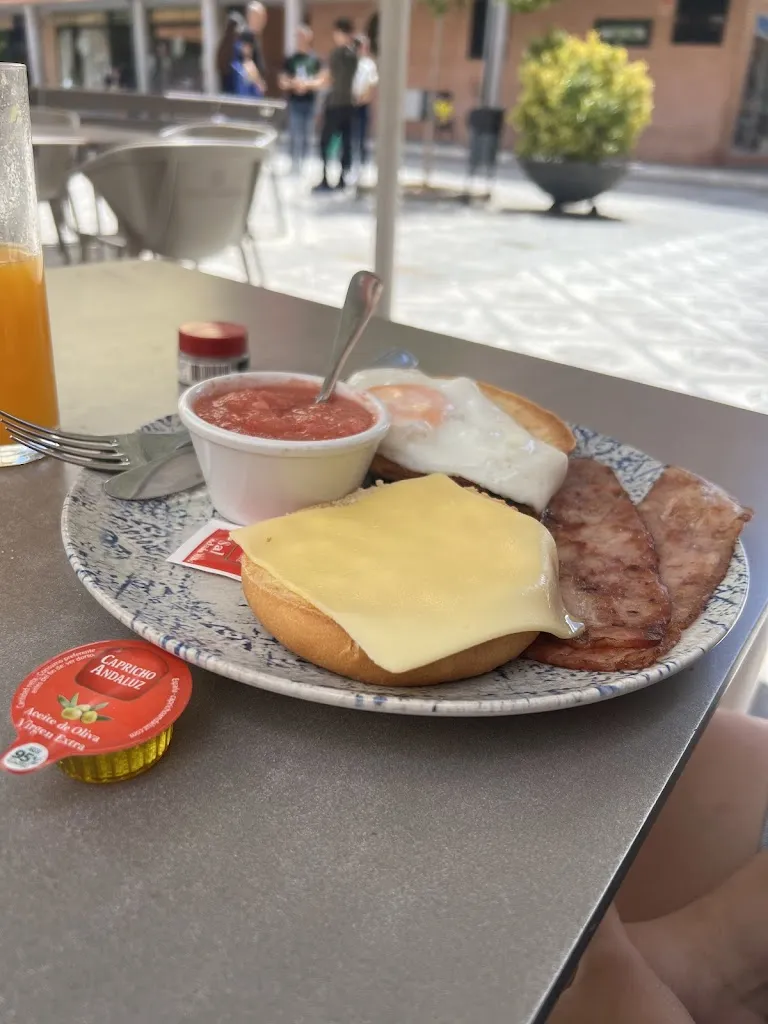 Veronica Prado Vigara_Bar restaurante La Fabrica_Ciempozuelos_review