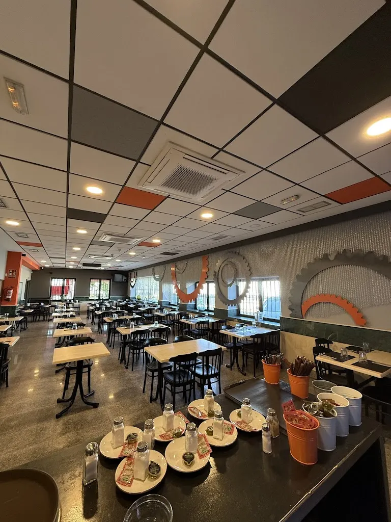 Restaurante La Industrial 2.3_Ciempozuelos_slider_image_3