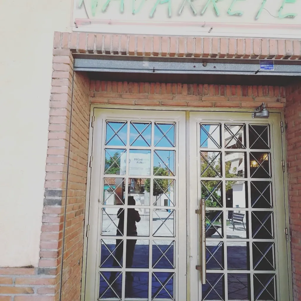 Navarrete's bar & grill restaurant in Ciempozuelos