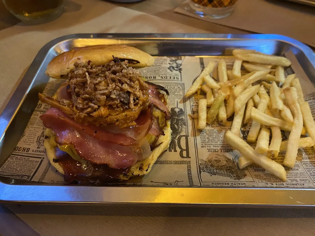 A Burguesa_Boiro_slider_image_2