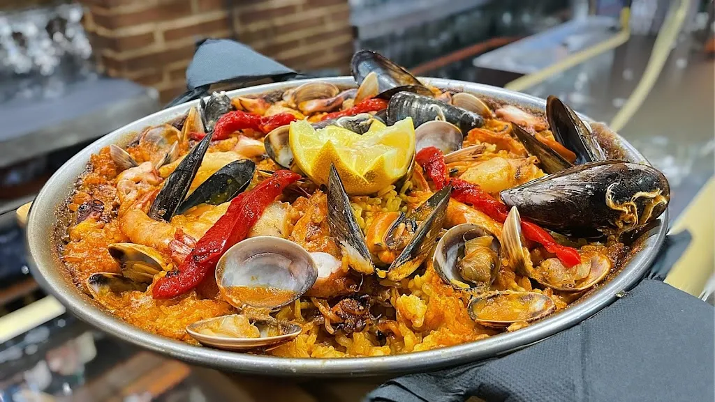 Pacca Restobar restaurant in Coslada