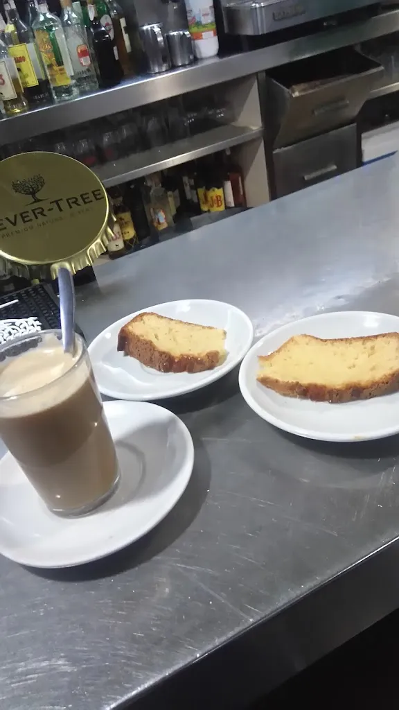 Restaurante Cafetería La Parada_Coslada_slider_image_3