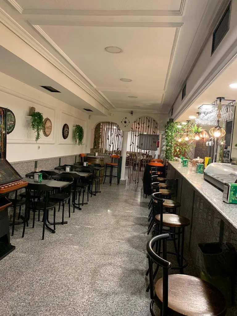 LA TABERNA DE MERY restaurant in Estremera