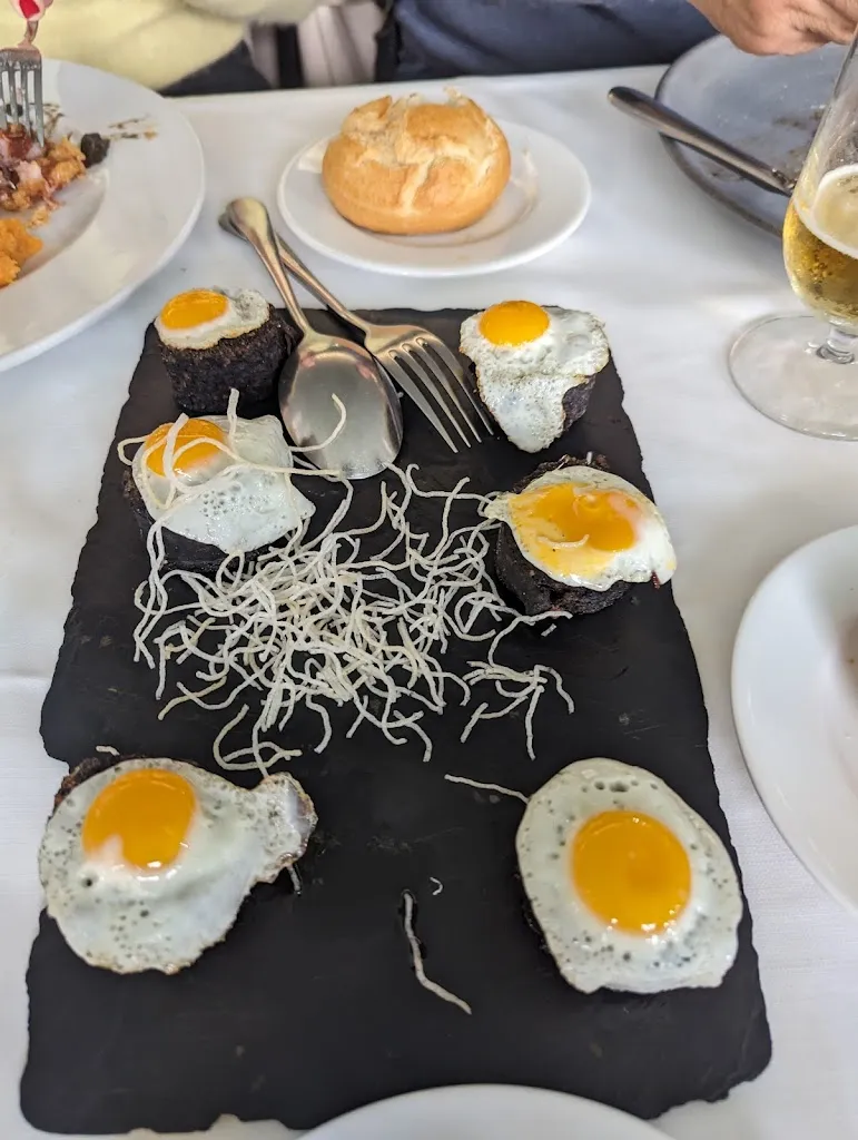 Daniela Quinones_Lar de Domingo_El Pardo_review