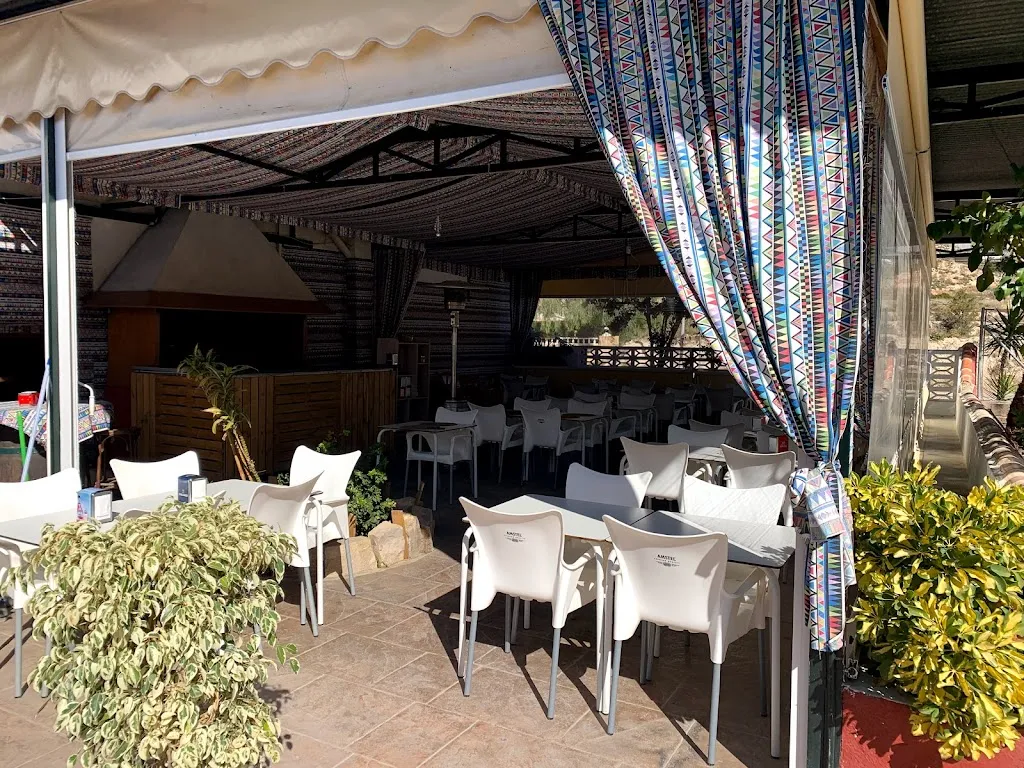 RESTAURANTE LIBANÉS MUNDIAL( Comida 3rabi Halal) ristorante a Orxeta