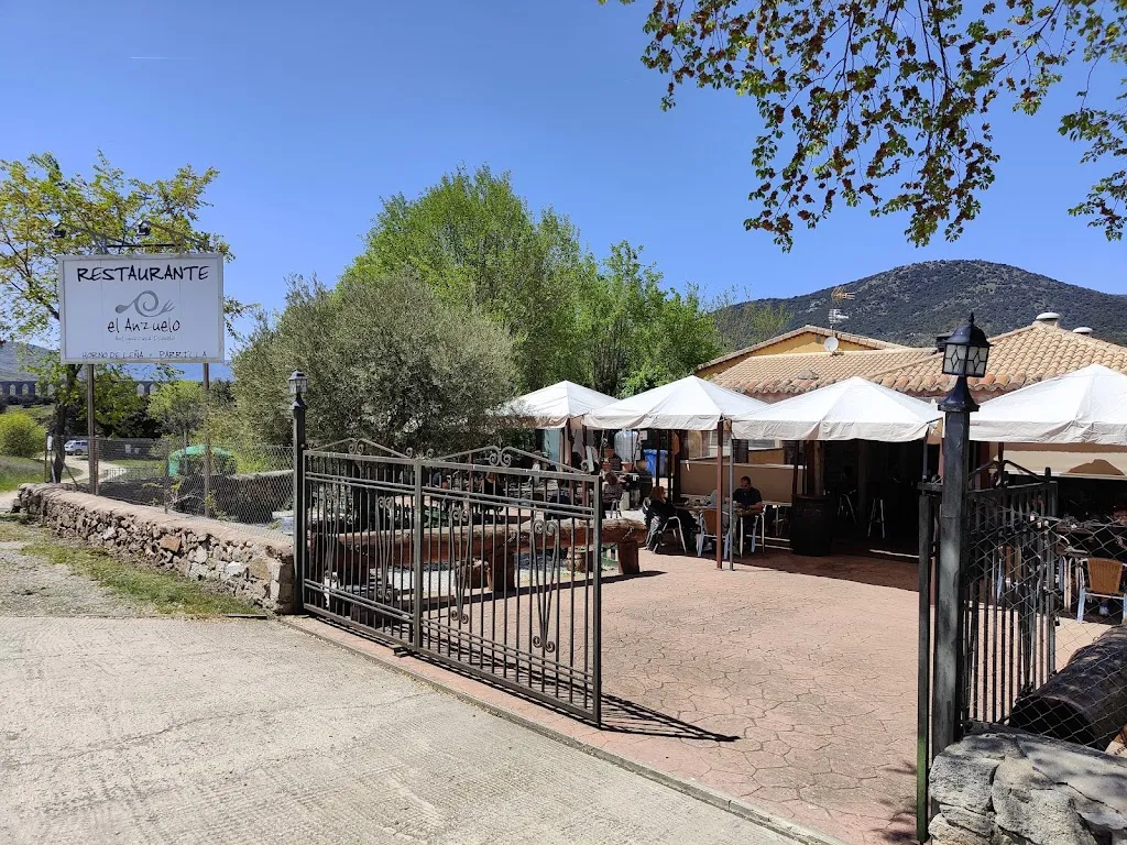 Linton Nightingale_Restaurante El Anzuelo_Garganta de los Montes_review